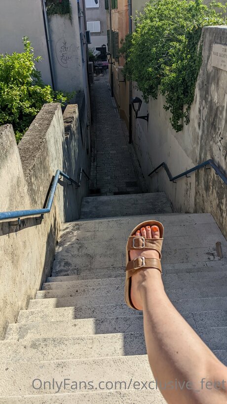 Schoolgirl19 nude actress picture