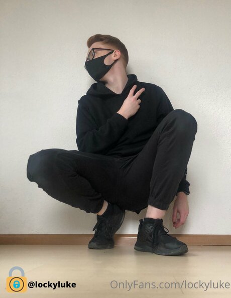 Lockyluke erotic model pictures