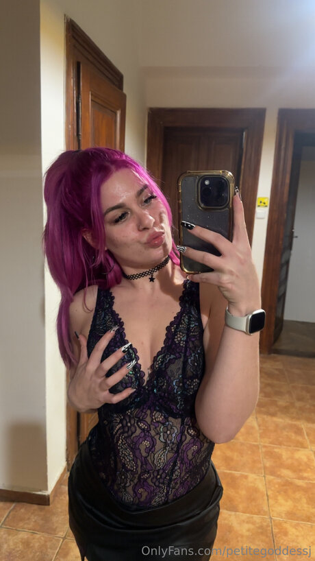 Petitegoddessj hd pornstar img