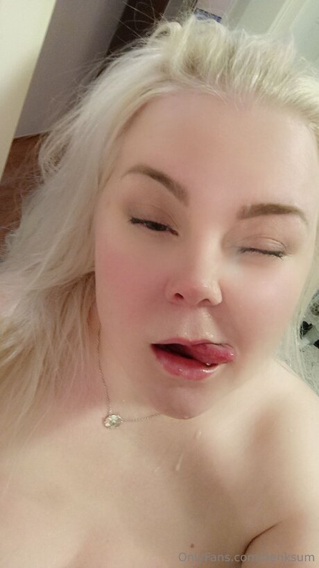 Henksum nudes model pics