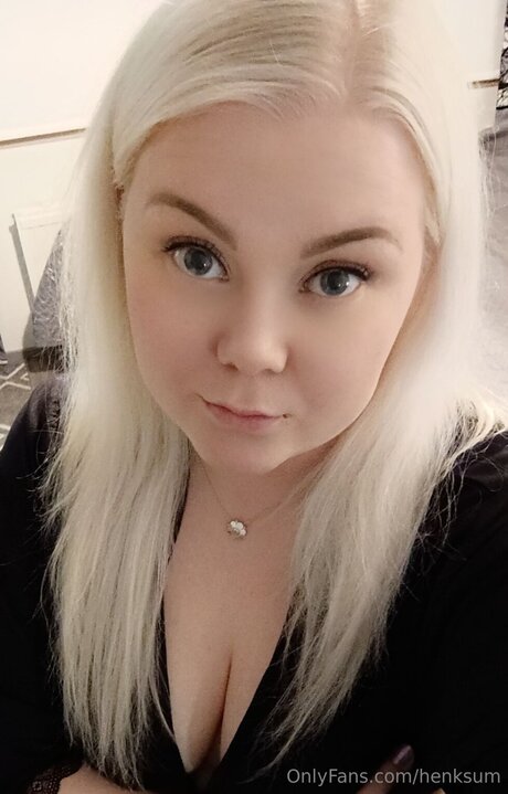 Henksum nice model images