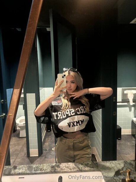 Chinkerbella high quality actress image