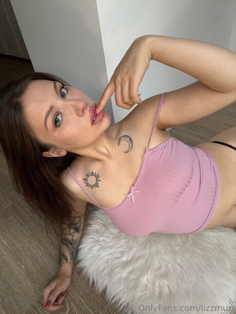 Lizzmurr nudes star archive
