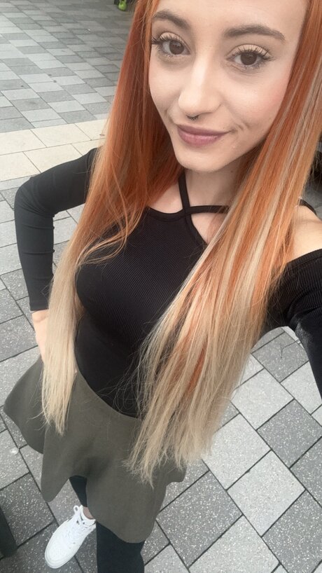 Lisahaazel pretty pornstar pictures