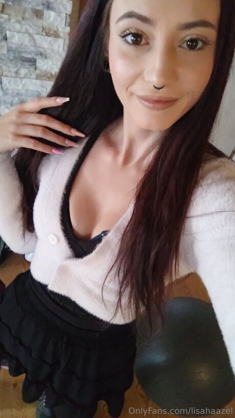 Lisahaazel actress photo