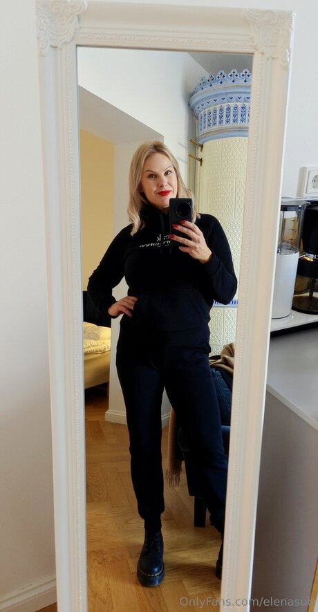 Elenasub star perfect img