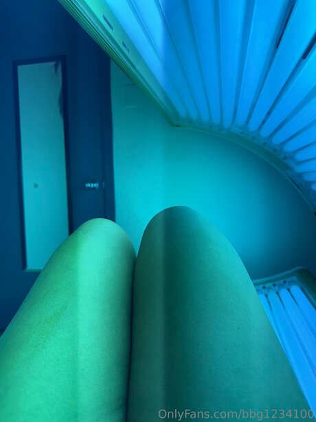 Bbg1234100 xxx model picture