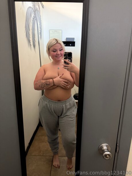 Bbg1234100 nudes star galleries