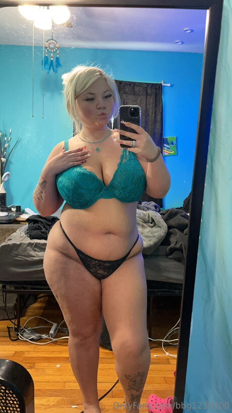 squat onlyfans beautiful nude photo