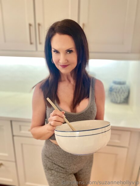 Suzannehollyvip perfect pornstar photo