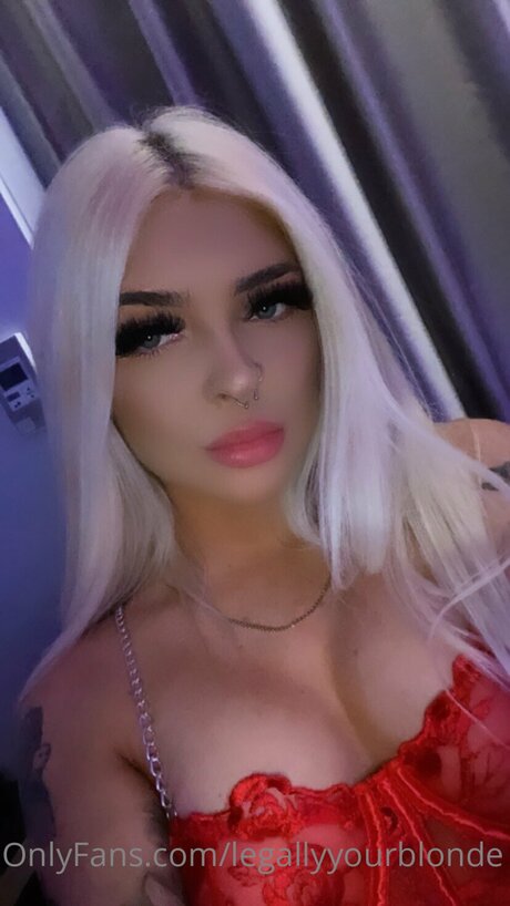 Legallyyourblonde star nude photo