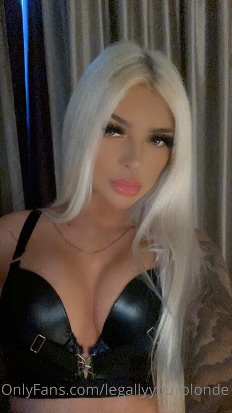 Legallyyourblonde sexy actress archive