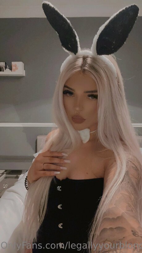 Legallyyourblonde adult actress gallery