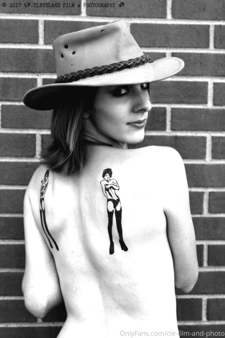 Cle Film And Photo erotic star photo