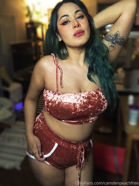 Camdenpeachfree perfect model picture