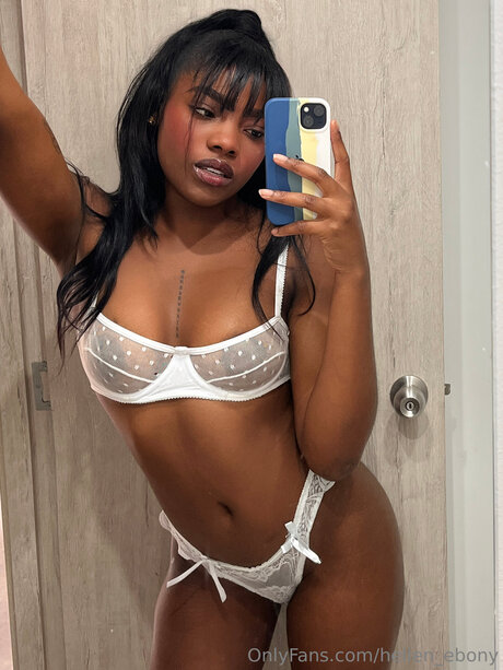 Hellen Ebony hot star picture