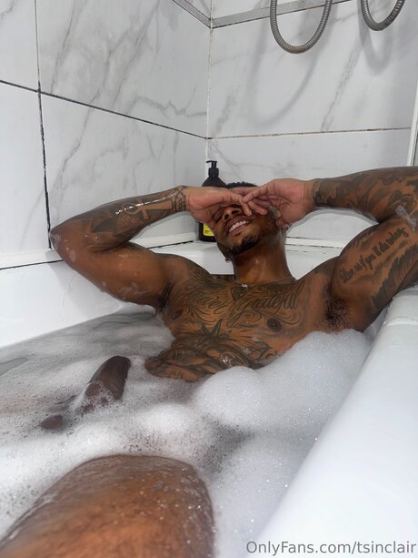 Tsinclair pretty actress photo