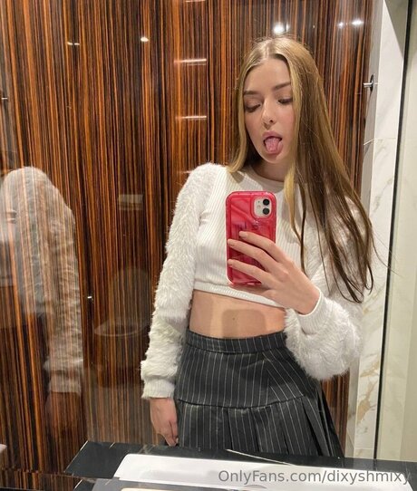 Dixyshmixy nudes actress image