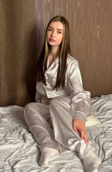 Dixyshmixy beautiful actress picture