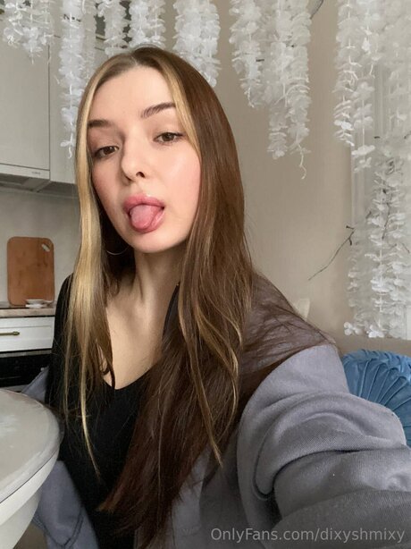Dixyshmixy star hot pictures