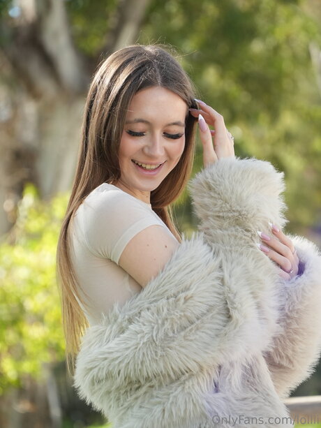 Lollli top model image