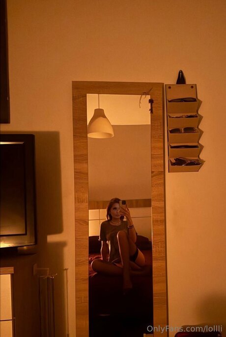 skinny asian teen onlyfans exclusive picture