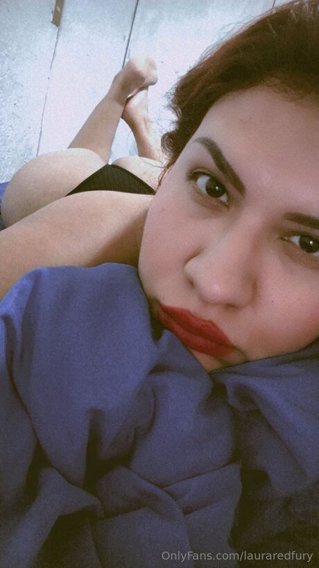 Lauraredfury star nudes pic