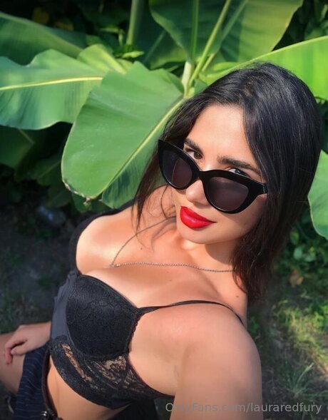 Lauraredfury star top archive