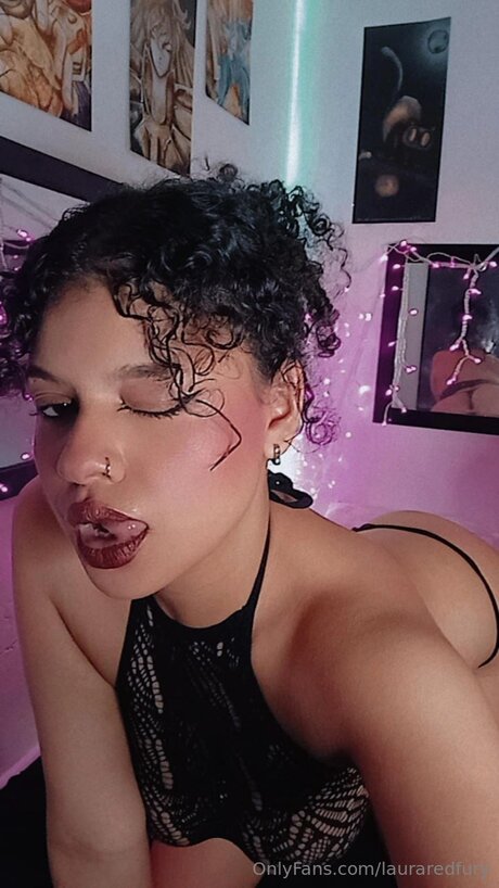 Lauraredfury pornstar exclusive photo