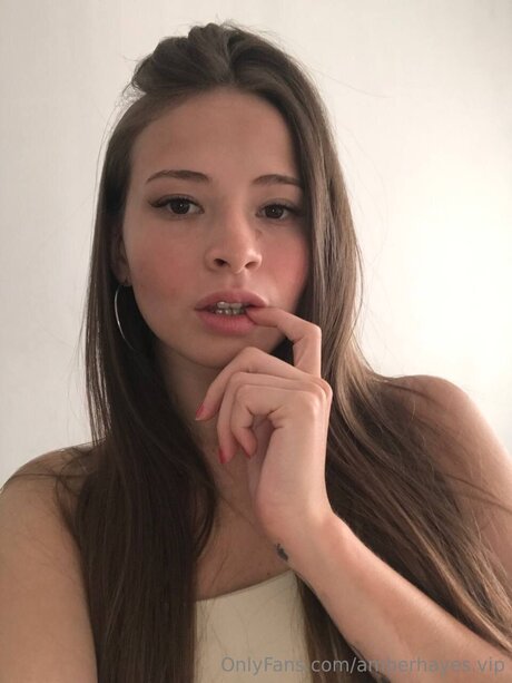 Poppizoe nude pornstar pic