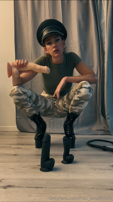 Frau Ansehnlich model exclusive pic