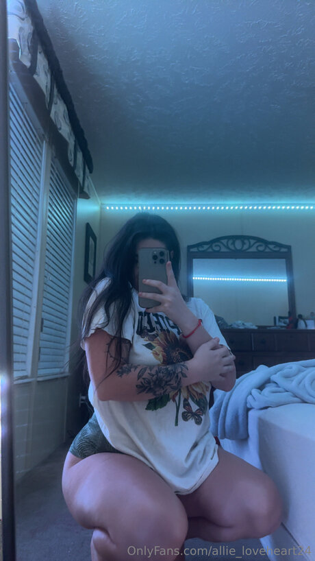 Allie Loveheart24 star xxx pic