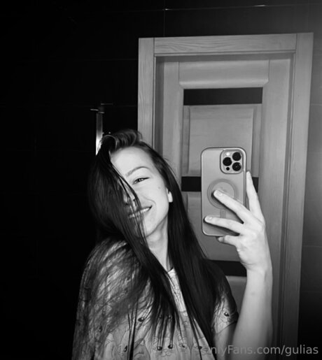 Gulias hd actress pictures