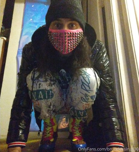 Bruceleesings30 pornstar hot pics