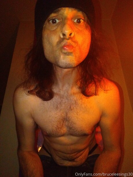 Bruceleesings30 model hd photos