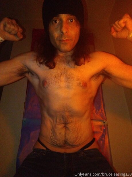 Bruceleesings30 top model galleries