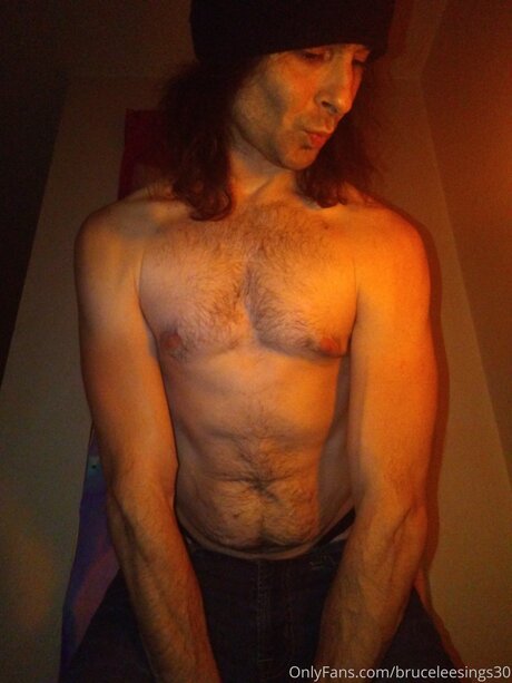 Bruceleesings30 model beautiful photos