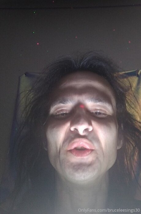 Bruceleesings30 art actress pictures