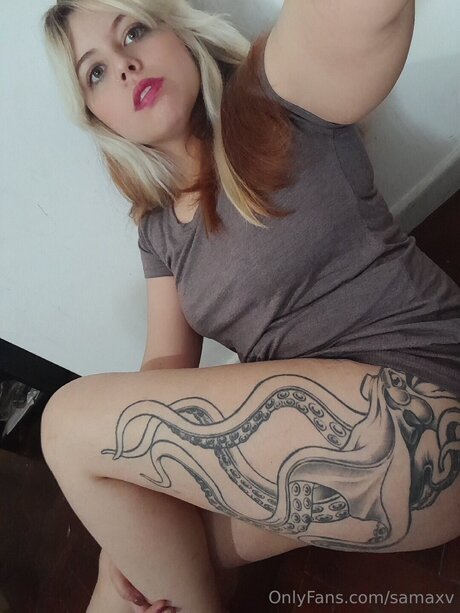 Siragoddess model nudes photos