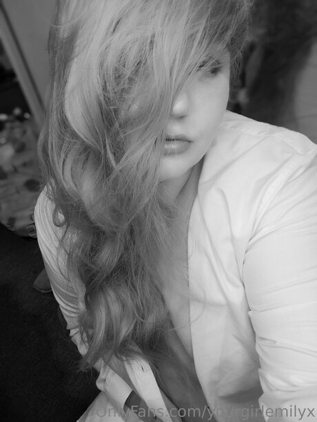 Yourgirlemilyx beautiful pornstar image