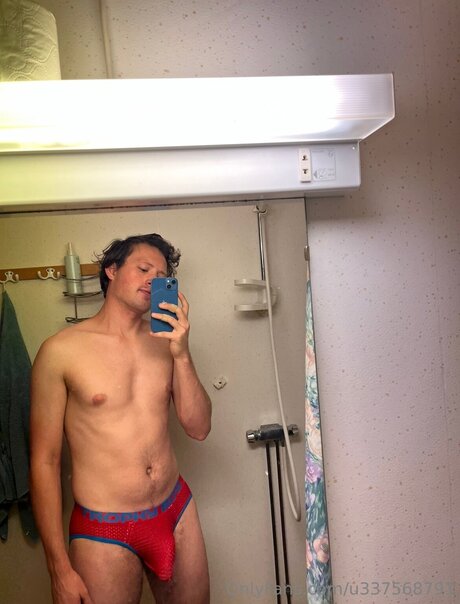 U337568791 star xxx img