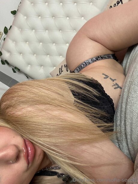 blonde milf big tits onlyfans porn pictures