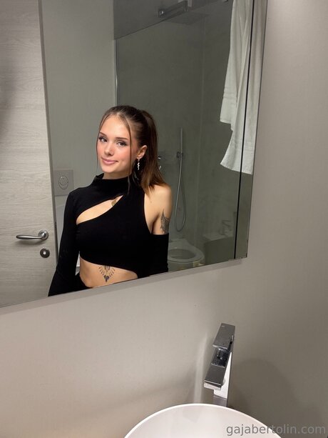 army milf onlyfans free nude picture