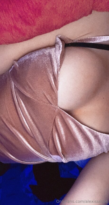 Alexissss24 hot pornstar picture