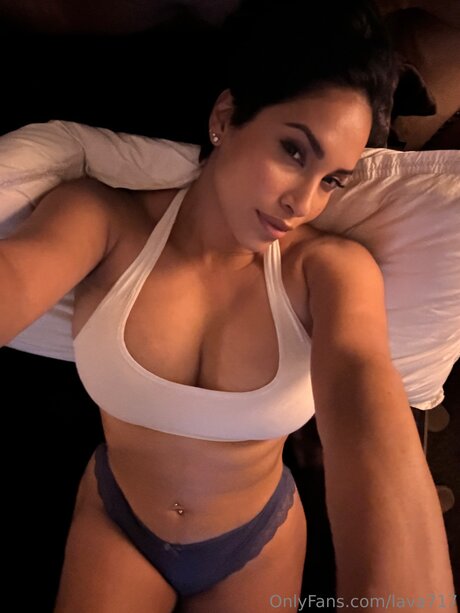 Lava717 porn model img