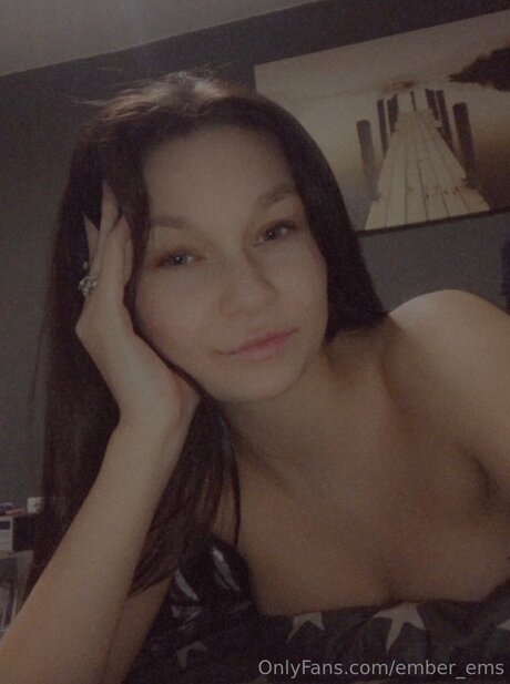 Ember Ems star free pic