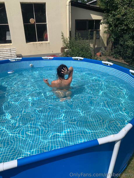 Ember Ems naked pornstar galleries