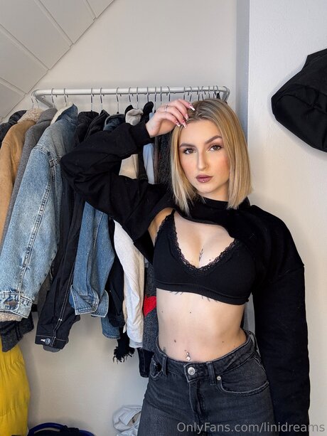 Linidreams porn star photo