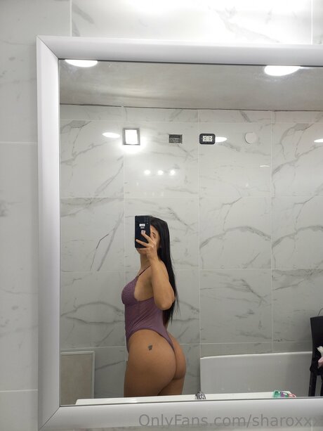 Sharoxxx beautiful model img