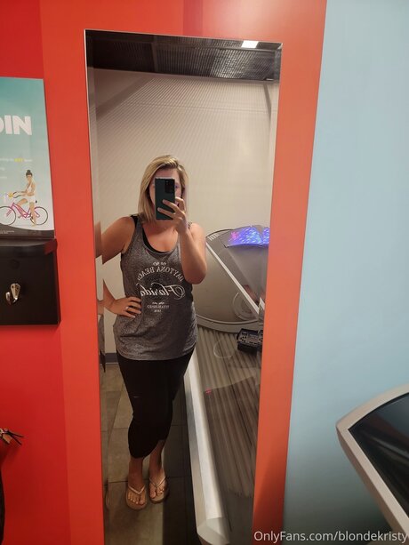 Blondekristy model nude archive